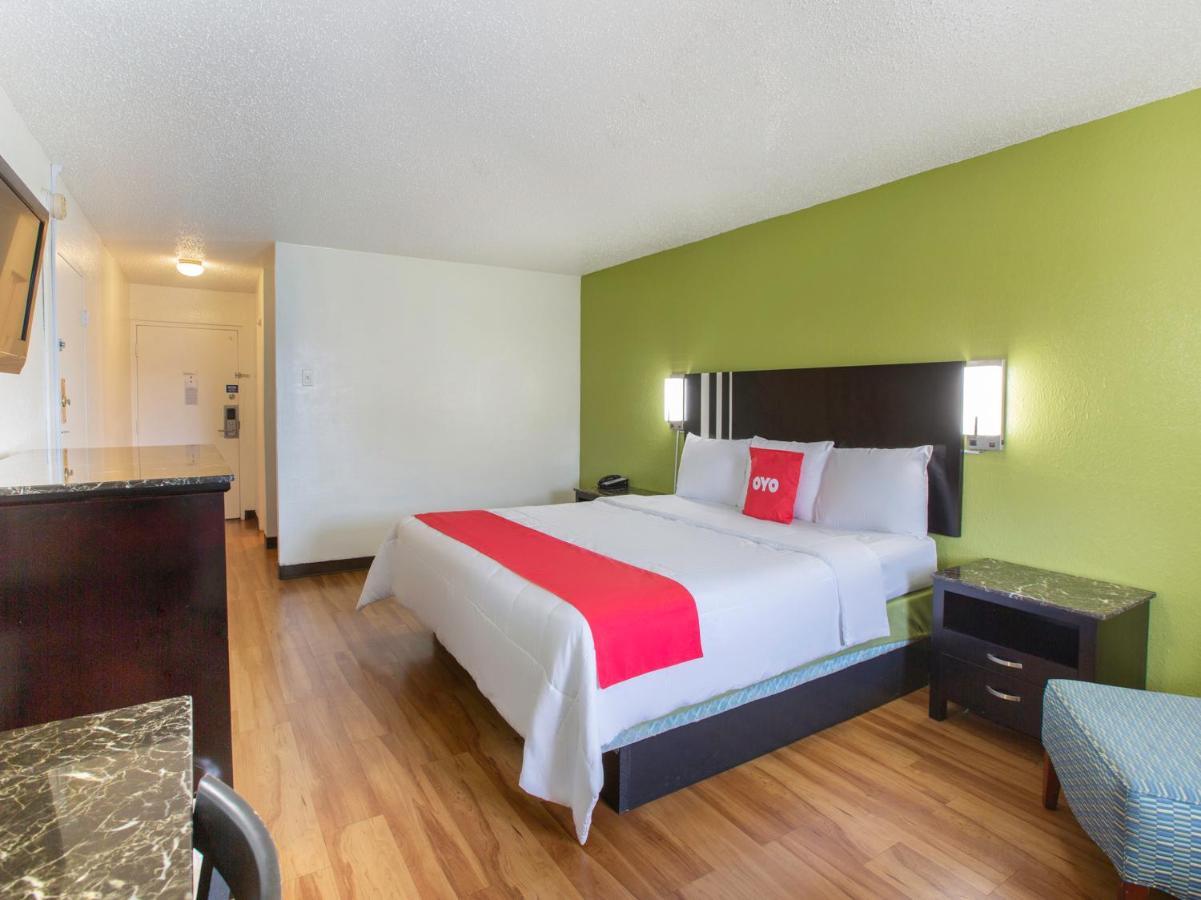 Oyo Hotel Lafayette La I-10 & University 外观 照片