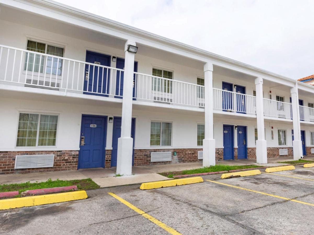 Oyo Hotel Lafayette La I-10 & University 外观 照片